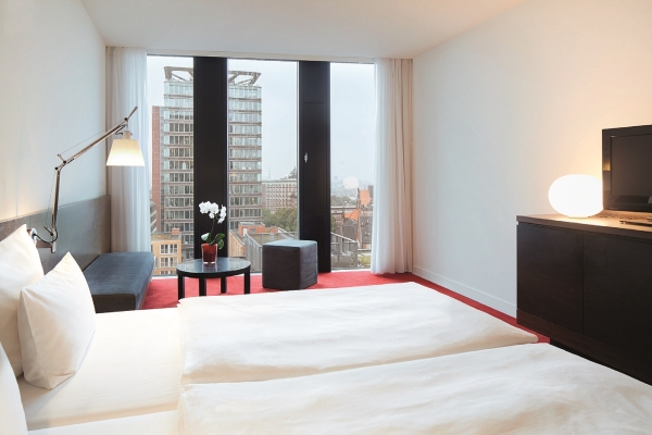 Hotel Empire Riverside (Hamburg)